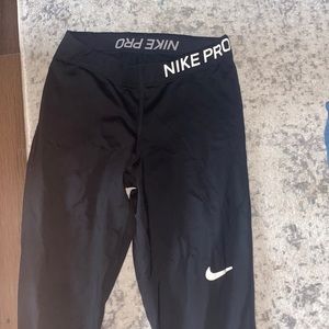 Nike Pro Cropped Leggings